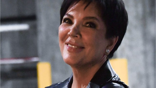GALA VIDEO - PHOTO - Kris Jenner méconnaissable : la mère de Kim Kardashian a-t-elle abusé de chirurgie esthétique ?