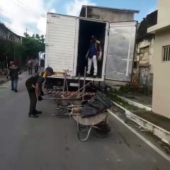 Moradores denunciam que ação de órgãos atrasam obra em Fernão Velho