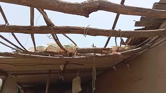 आंधी से मची तबाई, पेड़ गिरे, टीन टप्पर उड़े