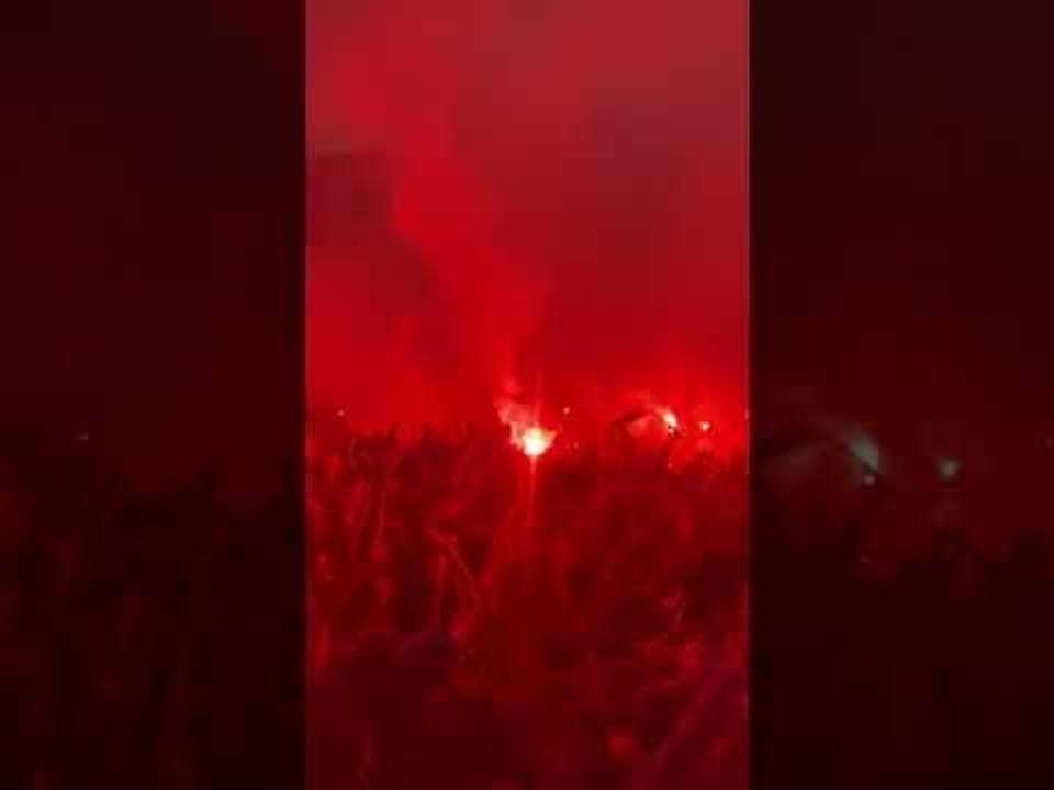 30 ans du sacre de l'OM : l'explosion de joie sur le Vieux-Port lors du but de Basile Boli