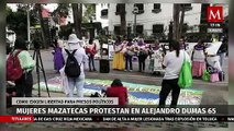 Mujeres mazatecas protestan par exigir libertad para presos políticos en la Ciudad de México