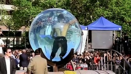 David Blaine: Drowned Alive | movie | 2006 | Official Clip
