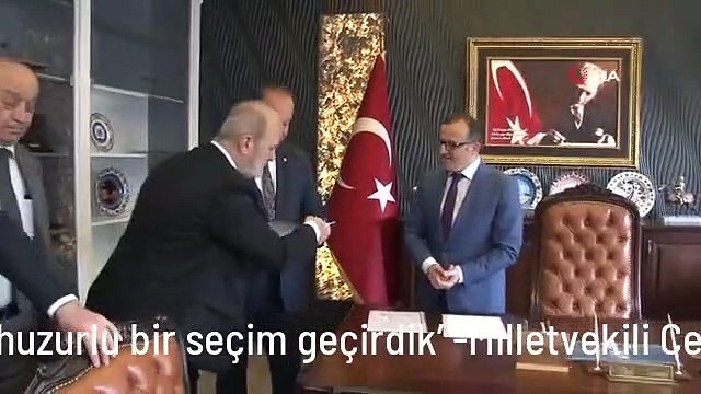 CHP'li milletvekili Akay, 'Objektif ve huzurlu bir seçim geçirdik' -Milletvekili Cevdet Akay, mazbatasını aldı