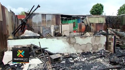 tn7-Familia-perdió-casi-1-millón-de-ahorros-tras-incendio-en-Coronado-260523