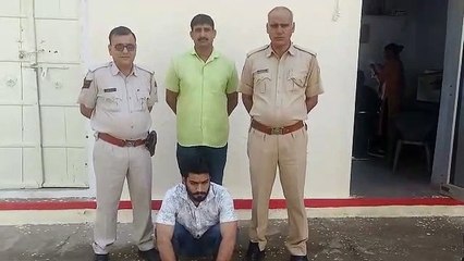 शराब ठेका में आगजनी का आरोपी गिरफ्तार