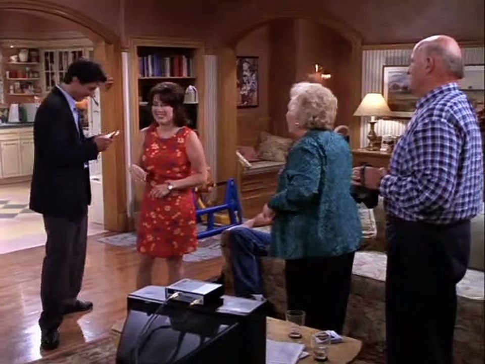 Alle lieben Raymond S02E01-Der Schatten des Ruhms