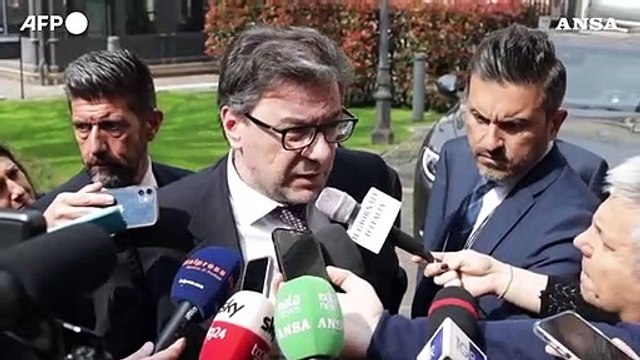 L'Italia cresce piu' delle altre grandi economie europee ma cala la fiducia