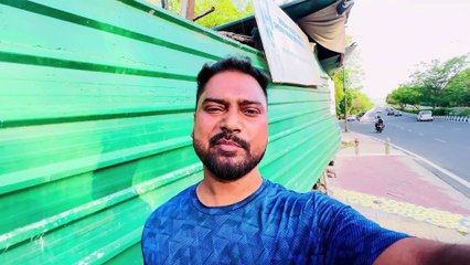 मेरे चेहरे पे मेने क्या लगा रका है | पूरे चेहरे पे क्या लग गया ये