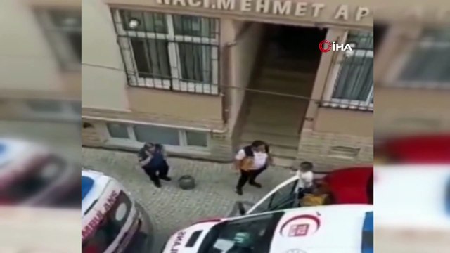 MADDE BAĞIMLISI GENÇ ANNESİNİ, ABLASINI VE KOMŞUSUNU BIÇAKLADI