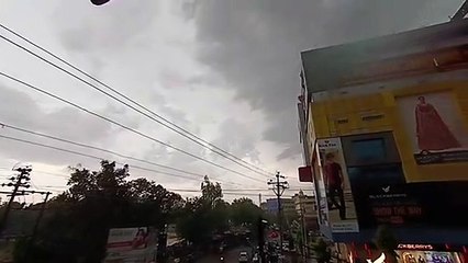 बारिश आंधी से सुहाना हुआ मौसम-देखें लाइव वीडियो