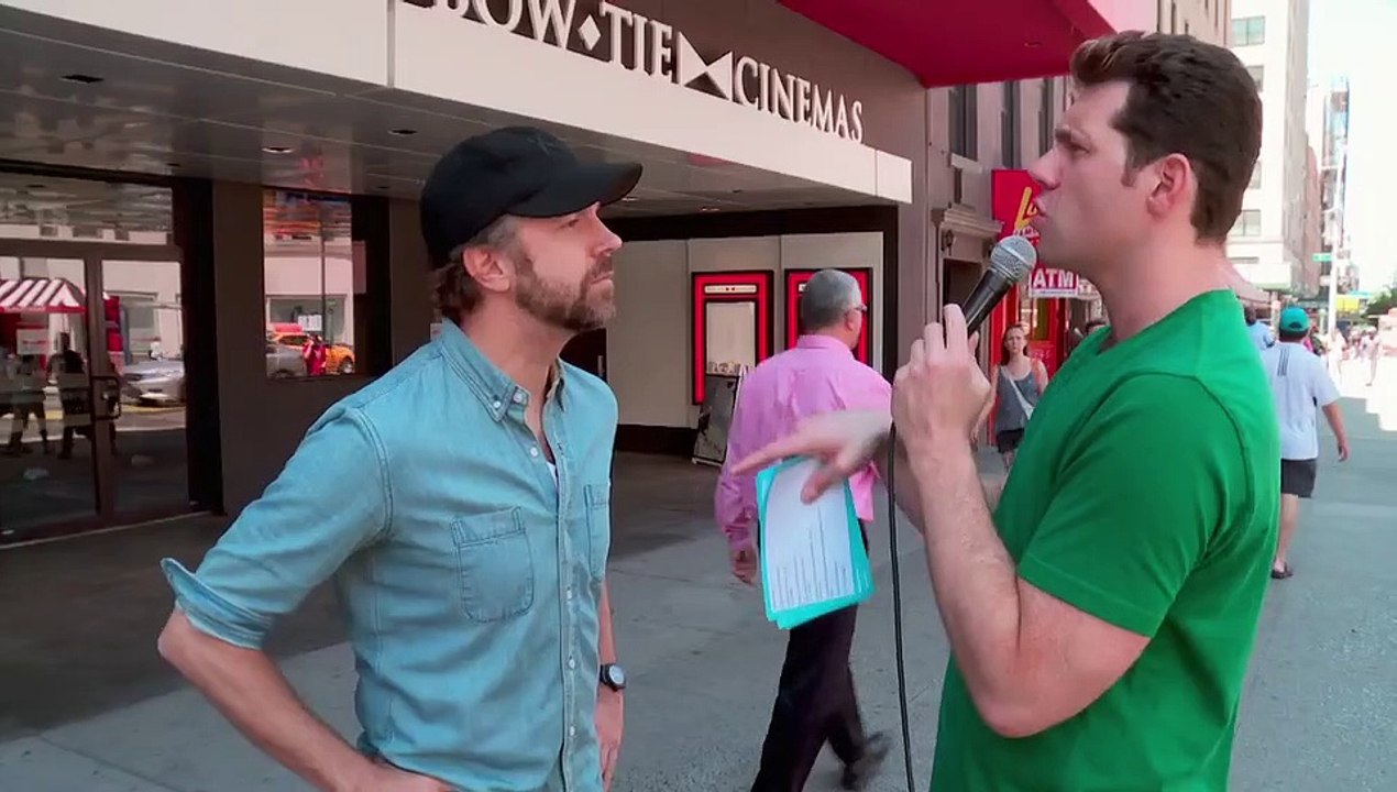 Billy On The Street - S04E04 - Billy Plays "Is Beyoncé Scared of That?" with Jason Sudeikis!