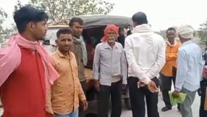 शिवपुरी: झाड़-फूंक के फेर में गई युवक की जान, सांप के काटने से हुआ था बेहोश