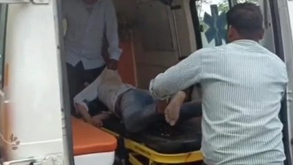 शाजापुर: सड़क किनारे गंभीर हालत में मिला युवक, डॉक्टर ने किया मृत घोषित,देखें ये बड़ी खबर