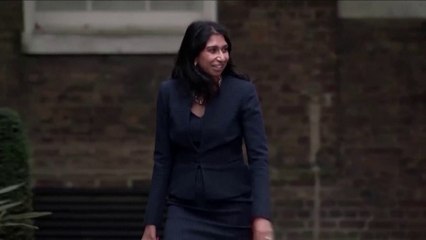 تسريبات جديدة تكشف عن قيام بريطانيا بدراسة آلية لترحيل 3 آلاف لاجئ شهريا