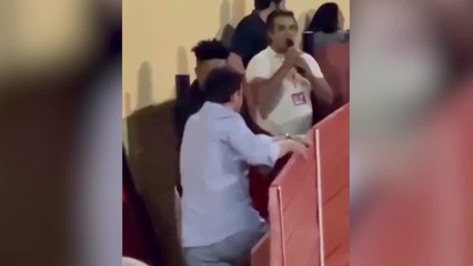 ELISEU, EXJUGADOR del MÁLAGA, durante unas FERIAS pillado por una VAQUILLA | Diario AS