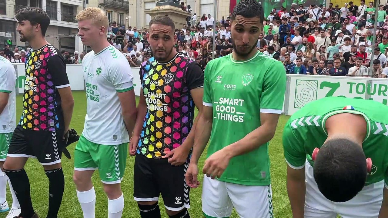 L'AS Saint-Etienne dévoile ses nouveaux maillots