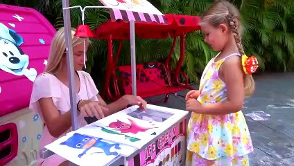 Diana and Roma Pretend Play Selling Ice Cream