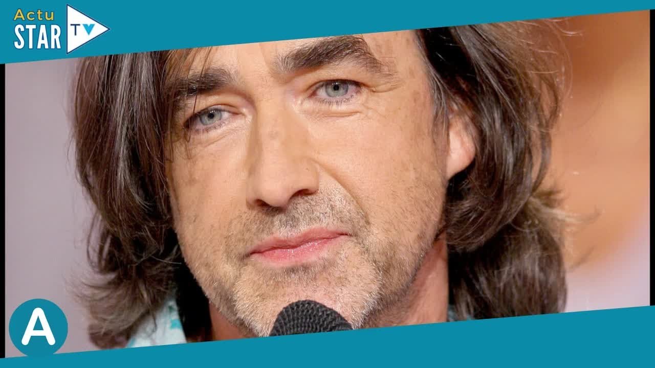 Jean-Louis Murat a vécu longtemps "sans pognon" : sa vie isolée à la campagne jusqu'à la fin