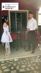 Hondureño presume el vestido de novia de su esposa en redes