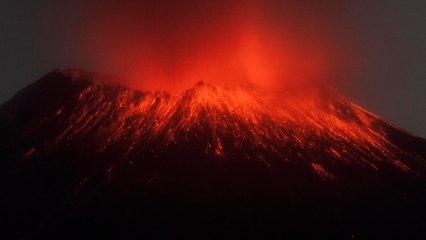 “Me ha encantado vivir 20 años cerca del volcán”: fotógrafo que ha retratado al Popocatépetl en actividad