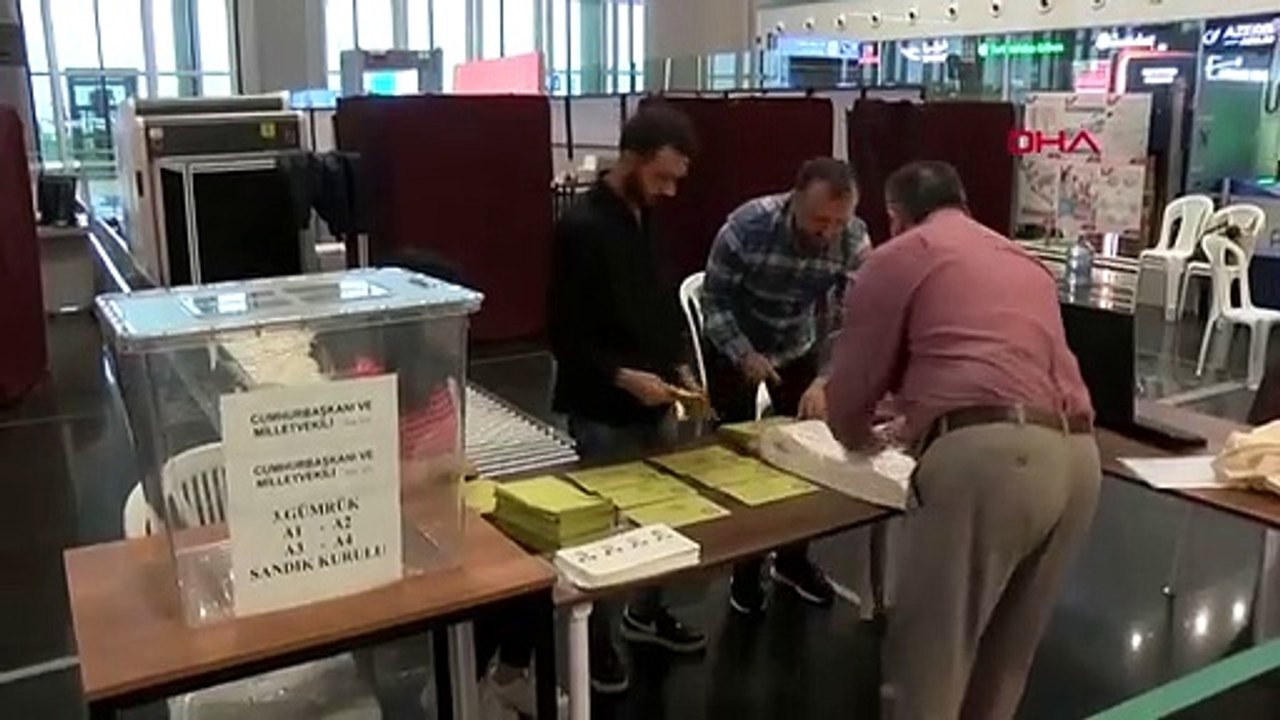 Oy kullanma işlemi saat kaçta bitecek? Oy kullanma saati kaçta bitiyor? Saat kaça kadar oy kullanılır?