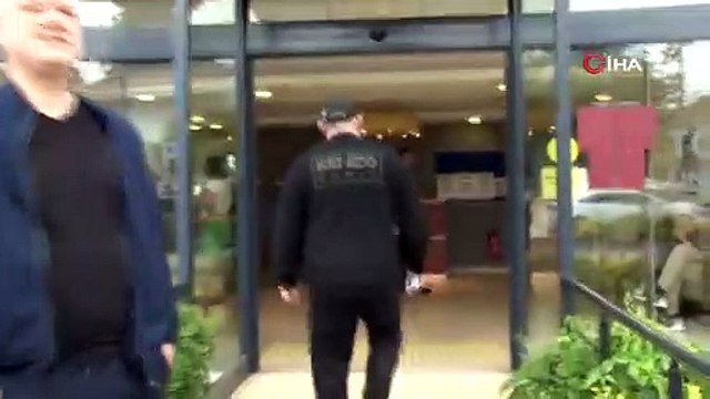 Ünlü komedyen Cem Yılmaz oyunu kullandı