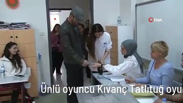 Ünlü oyuncu Kıvanç Tatlıtuğ oyunu kullandı