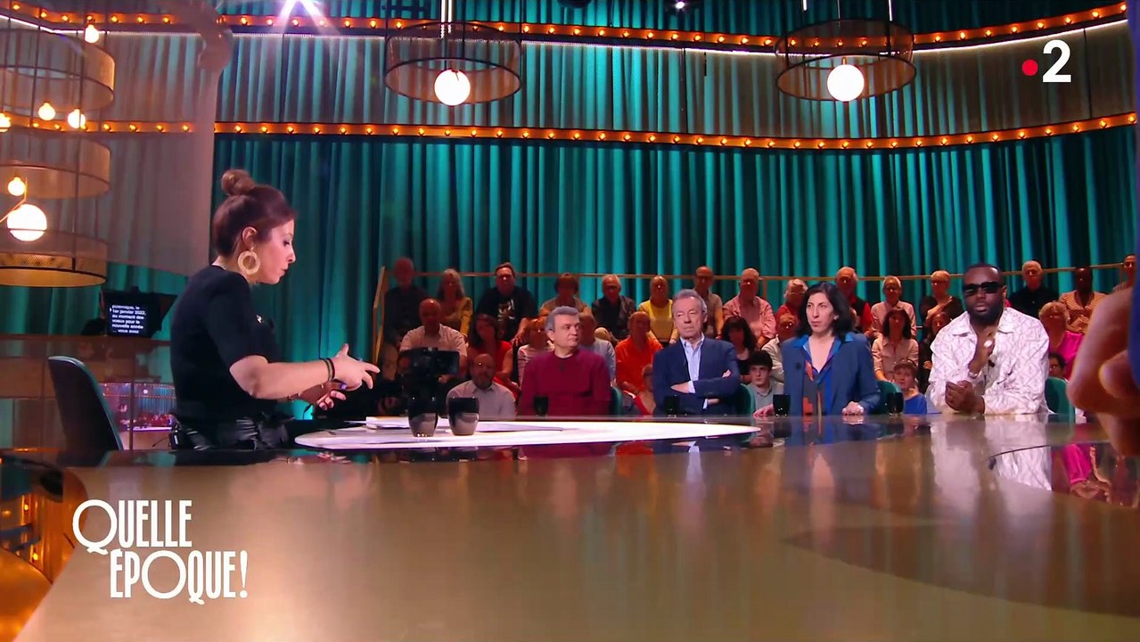 Gims affirme sur France 2 regretter sa vidéo où il demandait qu'on arrête de lui souhaiter "la nouvelle année" car "on ne fête pas ça chez les musulmans" : "C''était une erreur de dire ça"