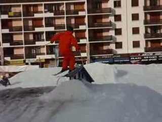 john maachi ski vs rail