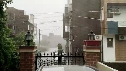 Weather Update: मूसलाधार बारिश के साथ गिरे ओले, कल अंधड़ और तेज बारिश का अलर्ट