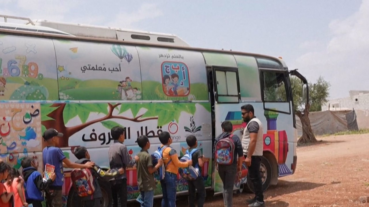 مبادرة تعليمية ونفسية للأطفال المتضررين من زلزال سوريا