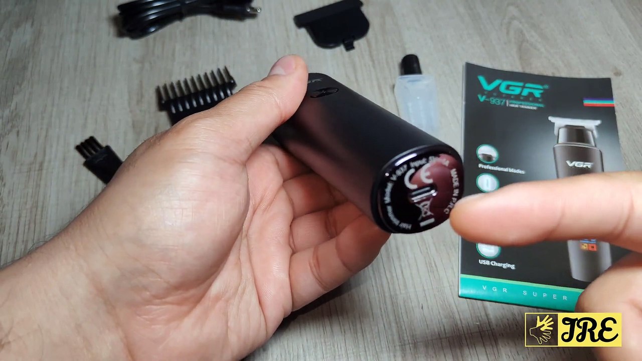VGR V937 Cordless Beard Hair Trimmer (Review)