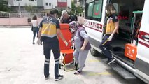 Oy vermek için hastaneden ambulansla geldi sağlık görevlileri tarafından sandığa kadar taşındı