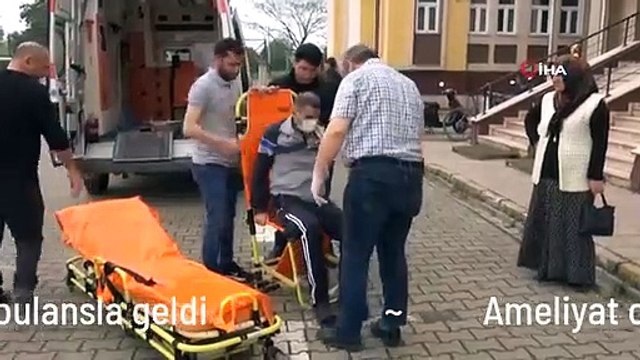 Ameliyat olan hasta, oyunu kullanmaya ambulansla geldi