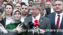 Ahmet Davutoğlu oy kullandı: 'Hiçbir şekilde sandıklara gölge düşmemeli'