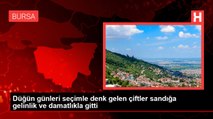 Düğün günleri seçimle denk gelen çiftler sandığa gelinlik ve damatlıkla gitti