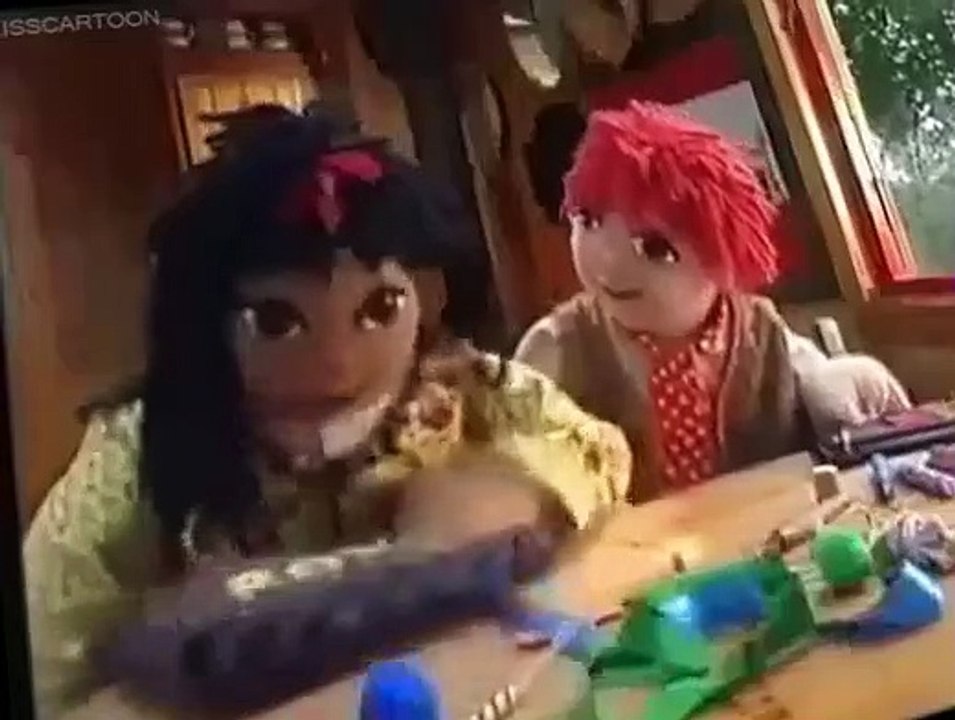 Rosie and Jim Rosie and Jim S04 E014 Bus Ride