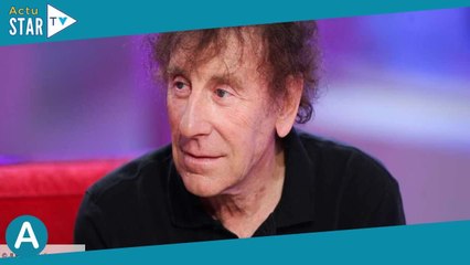 Alain Souchon : la raison pour laquelle sa mère et lui ont quitté le domicile familial durant son en
