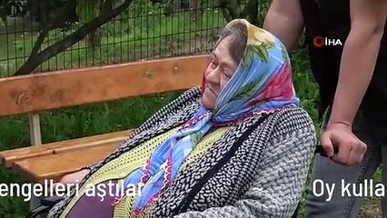 Oy kullanmak için tüm engelleri aştılar