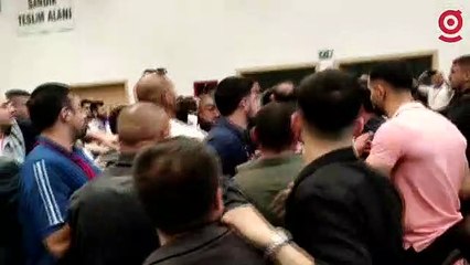 Yurt dışı oyları sayımında AKP'liler CHP'lilere saldırdı!