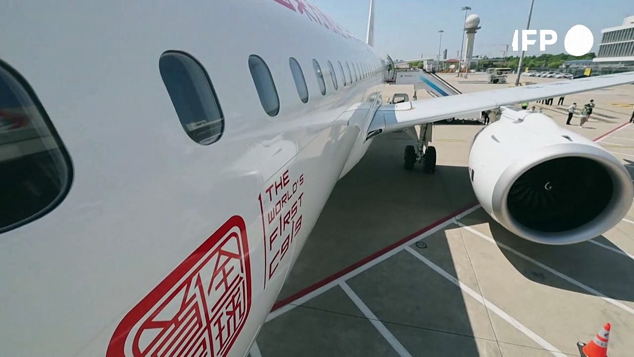 Chinas erstes im Land gebautes Passagierflugzeug absolviert Jungfernflug