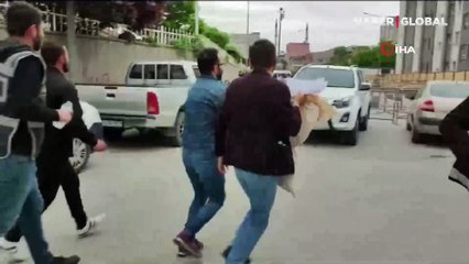 Sandık görevlileri oyları koşarak seçim kuruluna yetiştirdi