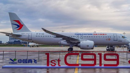 Este es el primer avión comercial de fabricación china; finalizó con éxito su vuelo inaugural