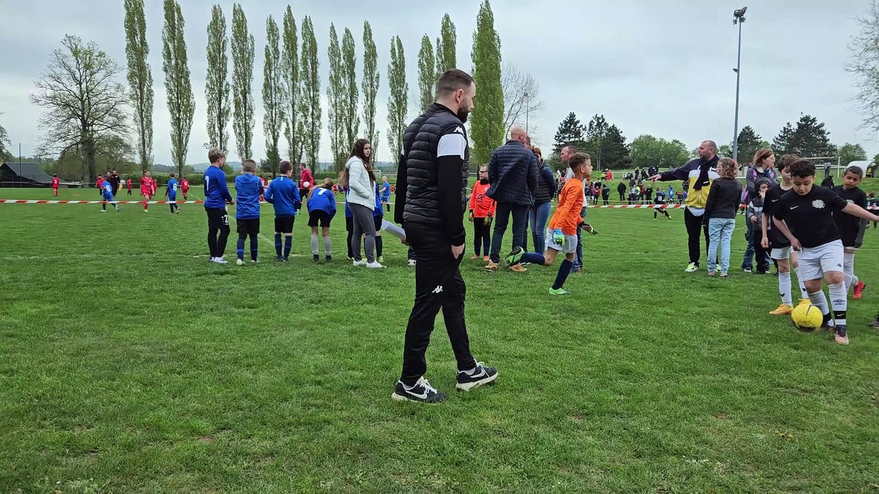 Tournoi du 1er Mai 2023 à Gournay en Bray (Echauffement U11 -1)
