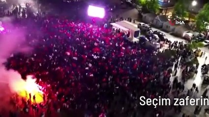 Seçim zaferinde Sakarya sokağa sığmadı