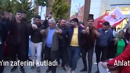 Ahlatlılar Cumhurbaşkanı Erdoğan'ın zaferini kutladı