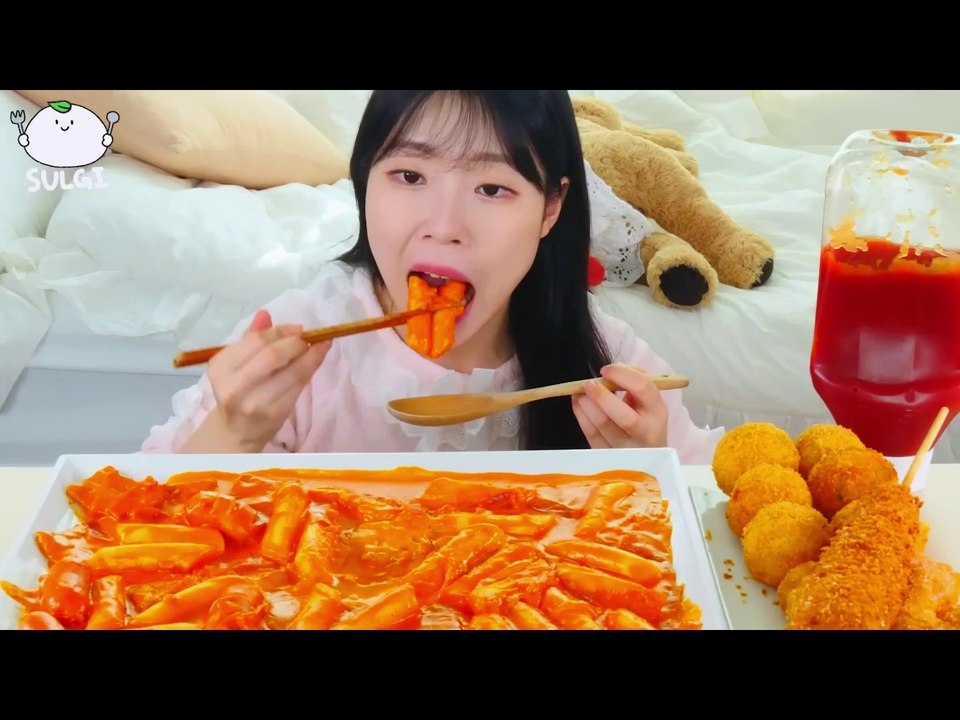 ASMR MUKBANG Rosé Tteokbokki, Cheese Hot dog, Cheese Croquette, Twisted bread stick.