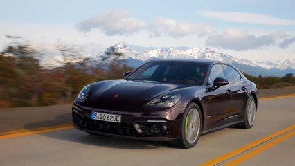 The new Porsche Panamera 4S E-Hybrid Driving in Chile
