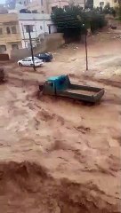 سيول جارفة في أبو الزيغان