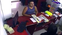 Se roba celular de negocio en Texcoco